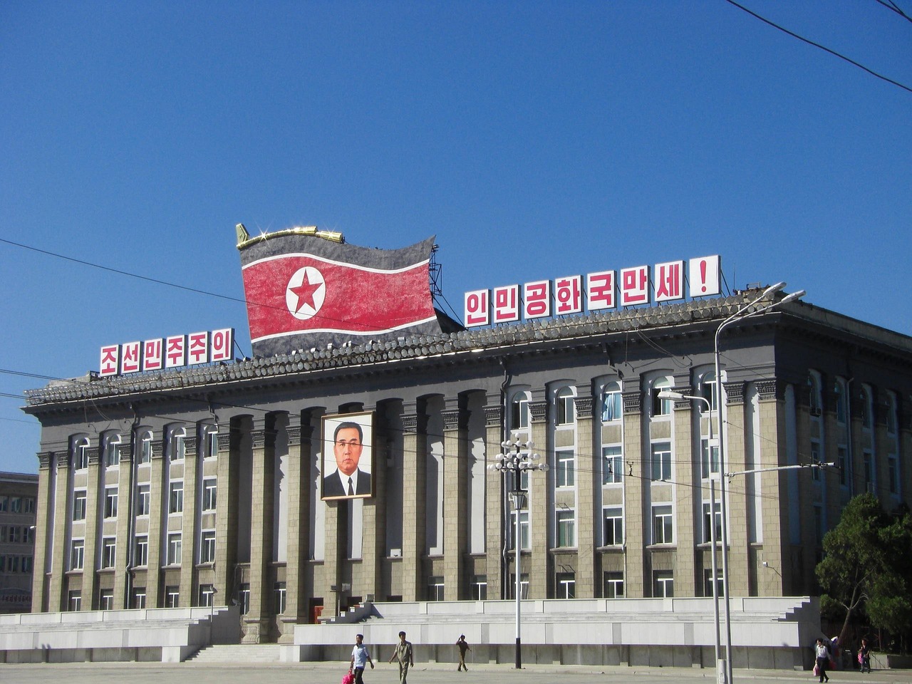 疫情放开国门（疫情放开国门为何没有药）