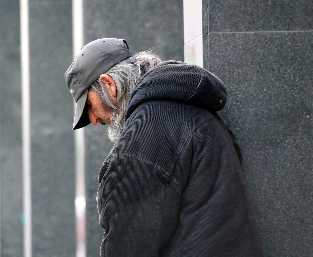 新冠疫情全球总共死了多少人（新冠疫情全球总共死了多少人口）
