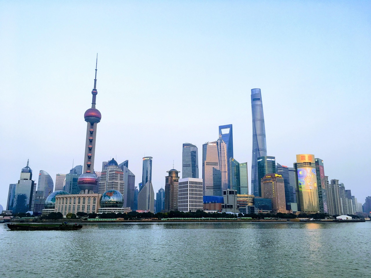 上海新一波的疫情症状（上海新一轮疫情）